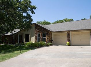 4111 Colonial Dr, Sapulpa, OK 74066
