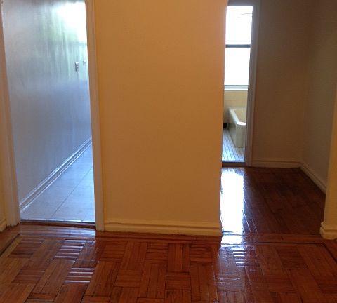 4th image of 2821 Sedgwick Ave