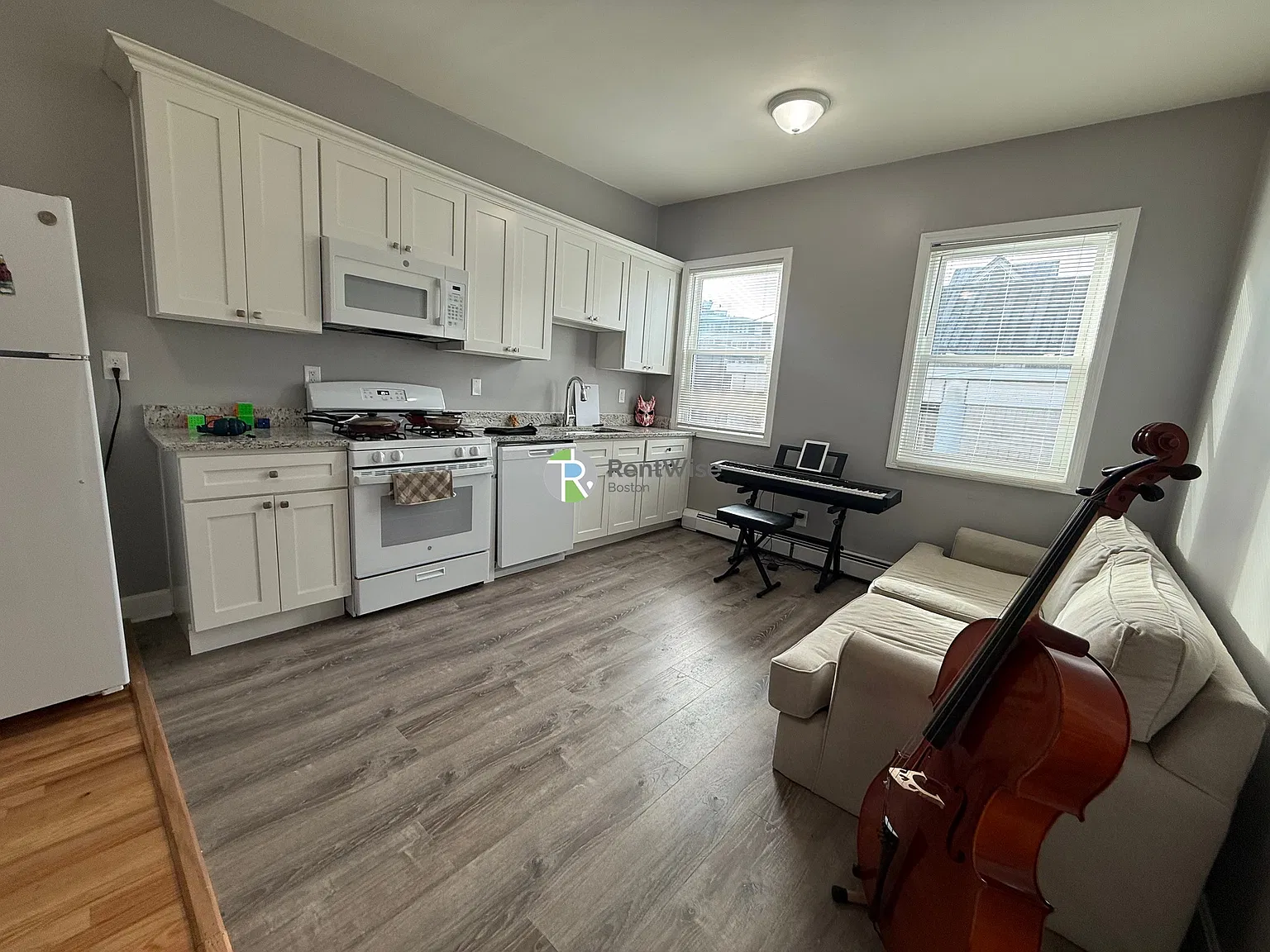 1 bed, 700 sqft, $2,400 — Photo 2