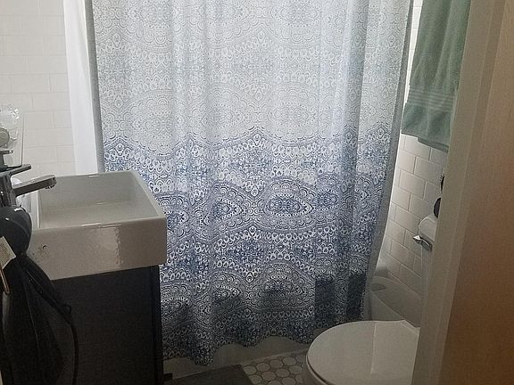 2nd image of 1801 W North Ave #1BG