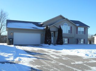 3658 Deeprose Dr SE, Caledonia, MI 49316