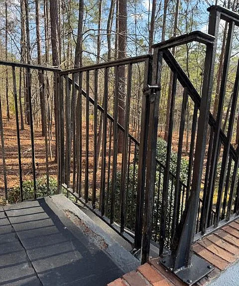 125 Golden Pond Ct — Photo 28
