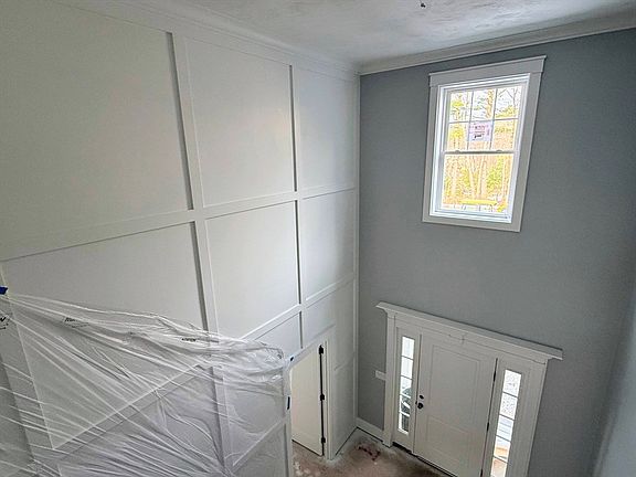 4th image of 17 Longhill Rd #0