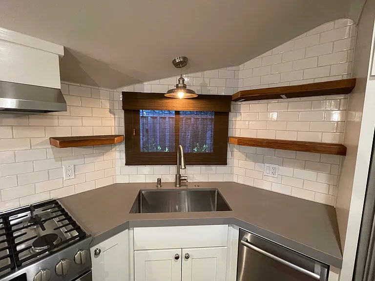 301 Alameda De Las Pulgas #A — Photo 13