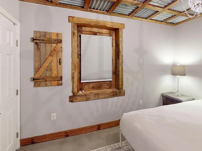 2196 Major Loring Way SW — Photo 17