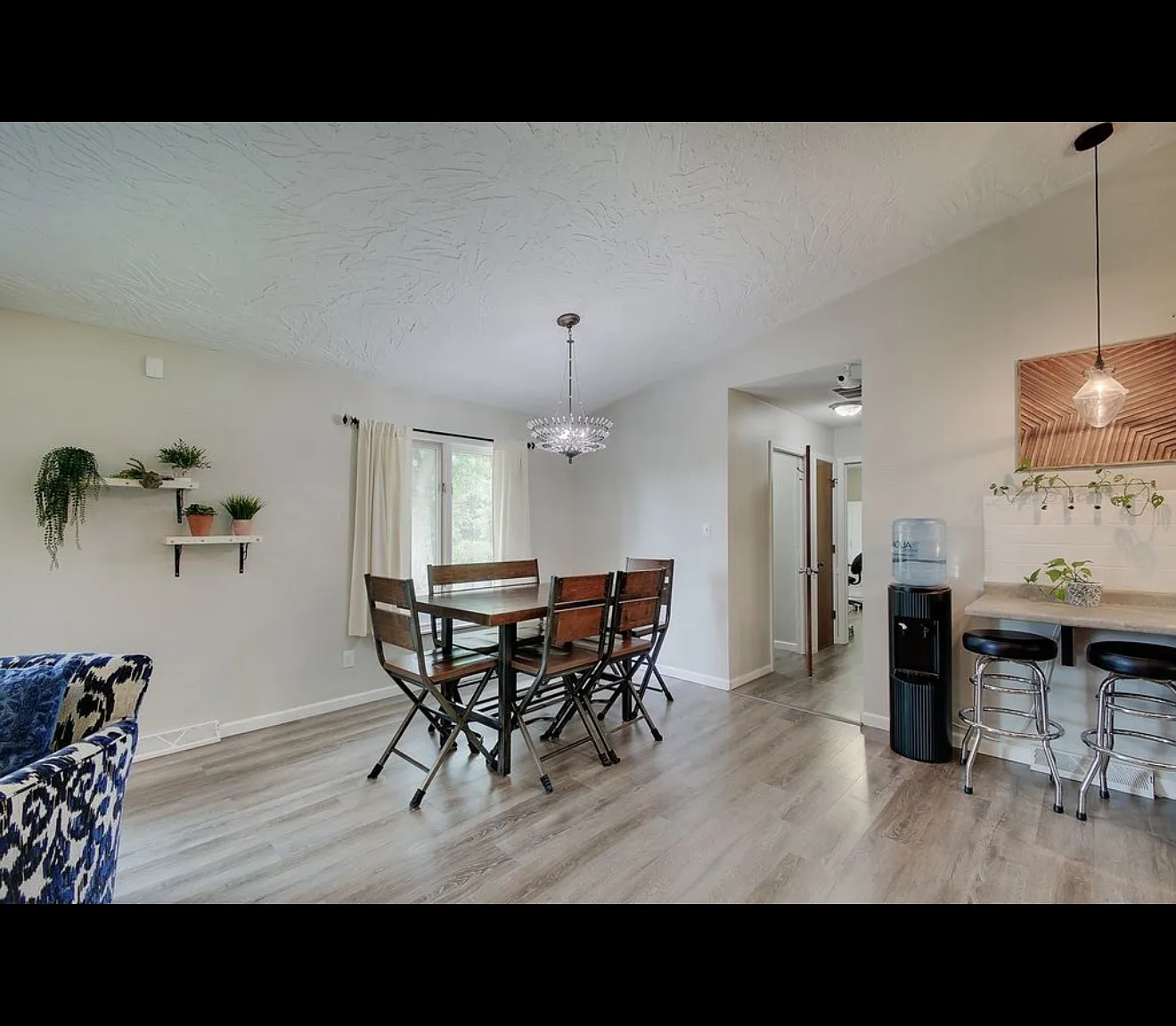 3 bed, 2.5 bath, 1903 sqft, $2,200 — Photo 4