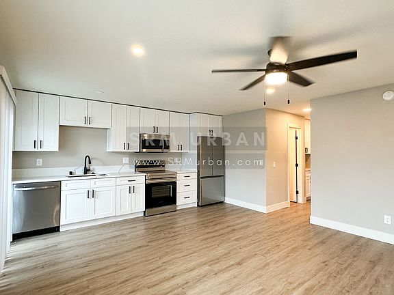 3rd image of 959 Vine St APT 11