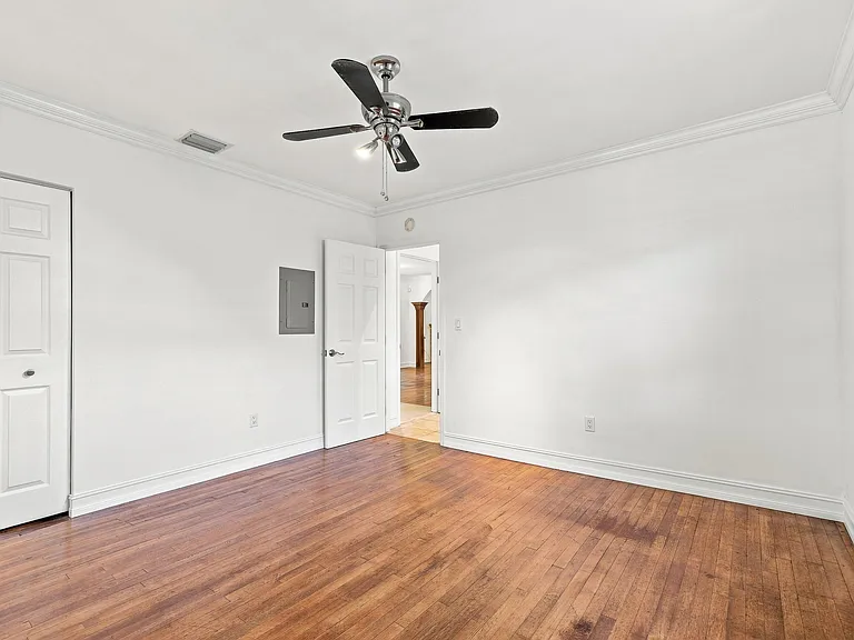 1658 Jackson St — Photo 26