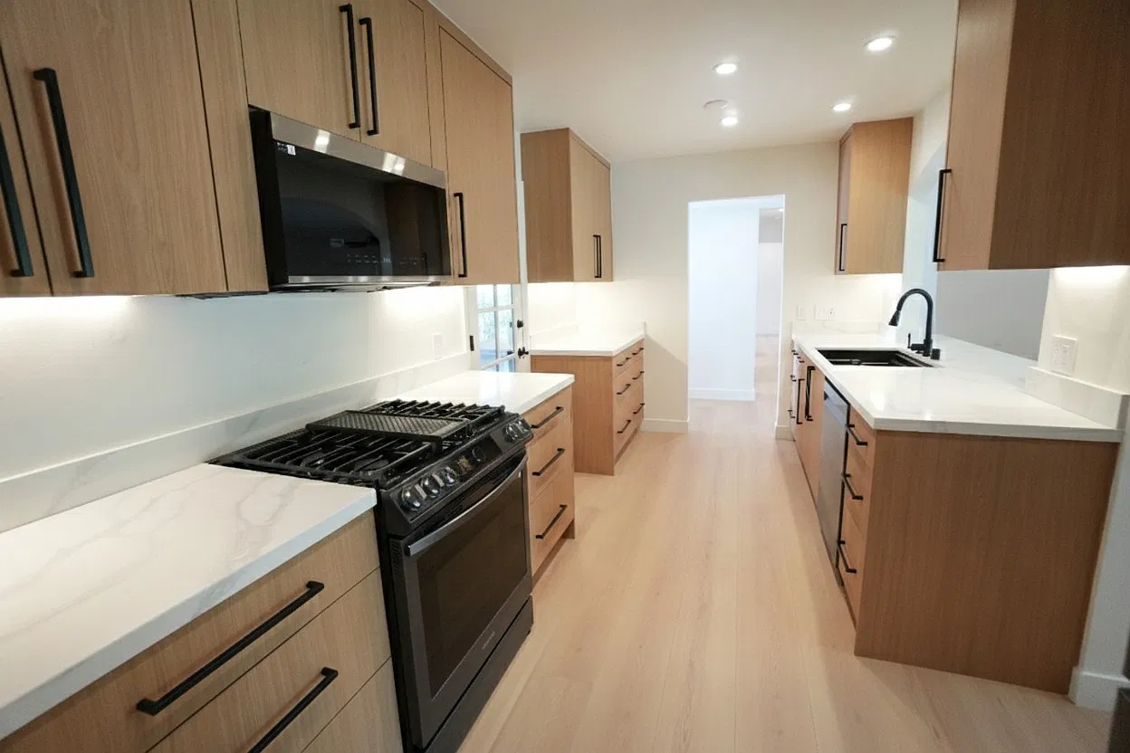 3 bed, 1724 sqft, $5,000 — Photo 3