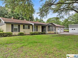 2106 Vogel Ave, Rockdale, TX 76567