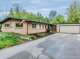 944 Bellclaire Ave SE, East Grand Rapids, MI 49506