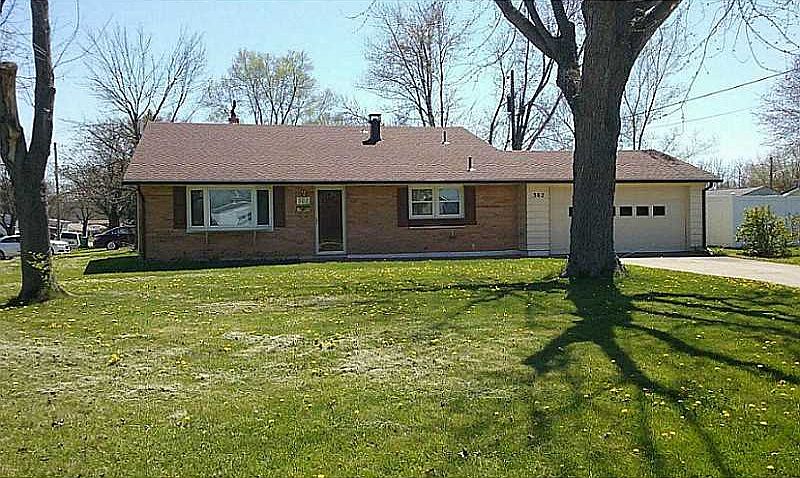 1st image of 302 Falcon Dr