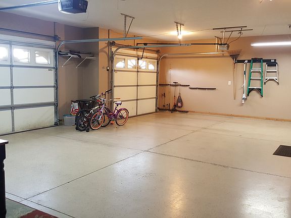4th image of 62370 Kopps Dr