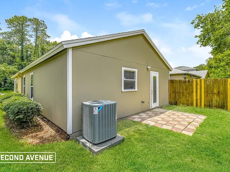 5647 Ellis Trace Dr — Photo 16