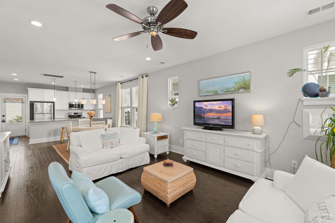 next background image