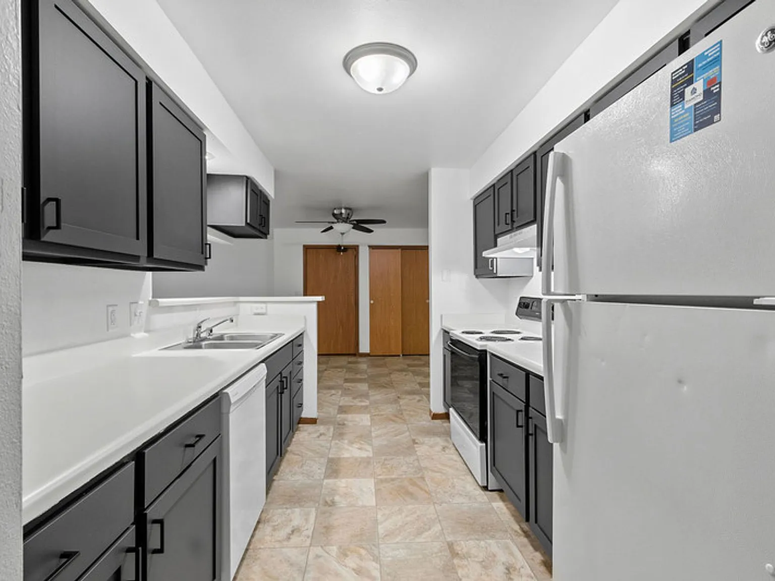 City View Apartments — Photo 4