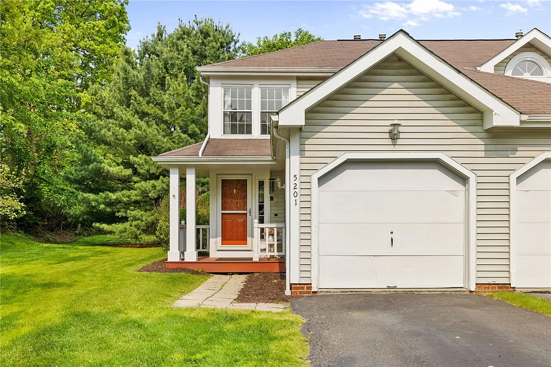 5201 Mallard Dr photo 1