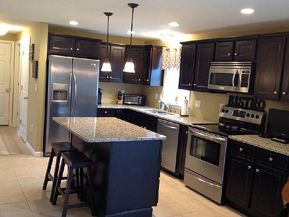 3rd image of 28 Nobadeer Cir