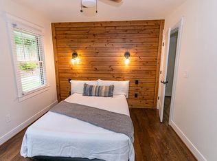 4823 N Ridgeside Cir, Ann Arbor, MI 48105