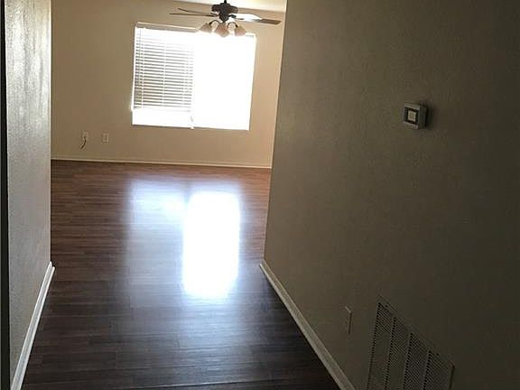 3rd image of 4302 Rainlily St