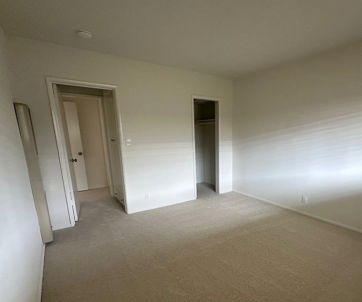 1130 N Louise St — Photo 2