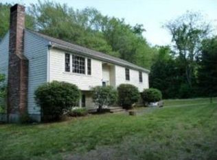 122 Winthrop St, Medway, MA 02053