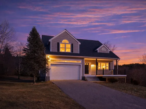 26 Moffat Street, Portsmouth, NH 03801