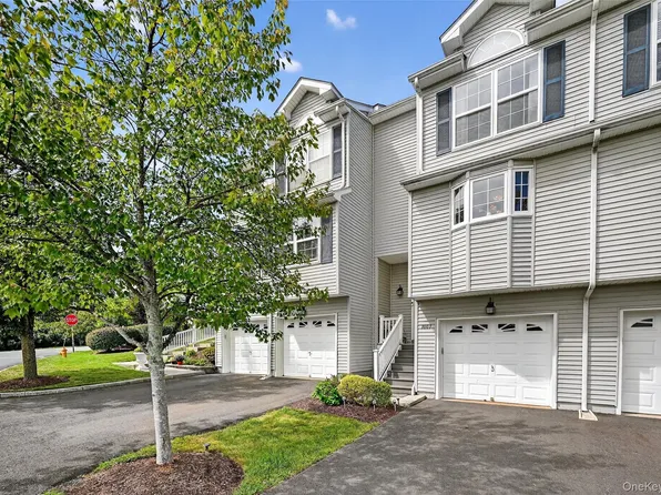 1003 Ethan Allen Drive, New Windsor, NY 12553