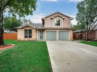 960 Wrigley Way, Saginaw, TX 76179