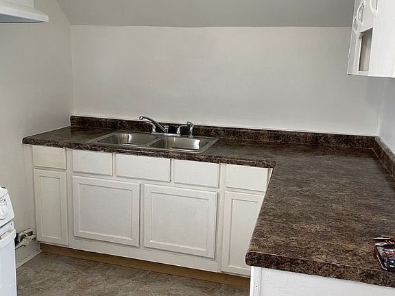 3rd image of 426 Huffman St #201