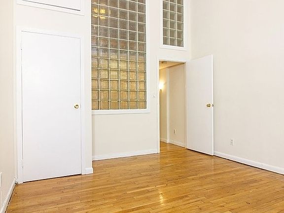 5th image of 500 1/2 E 84th St APT 1A