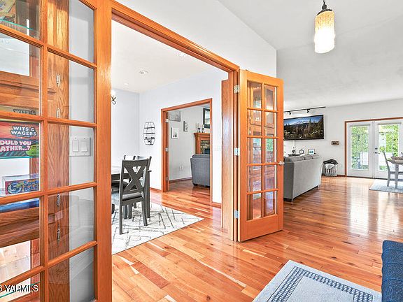 5th image of 414 N 55th Ave