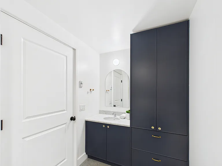 230 Wilson St #5 — Photo 13