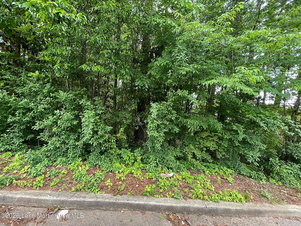2nd image of Daywell St