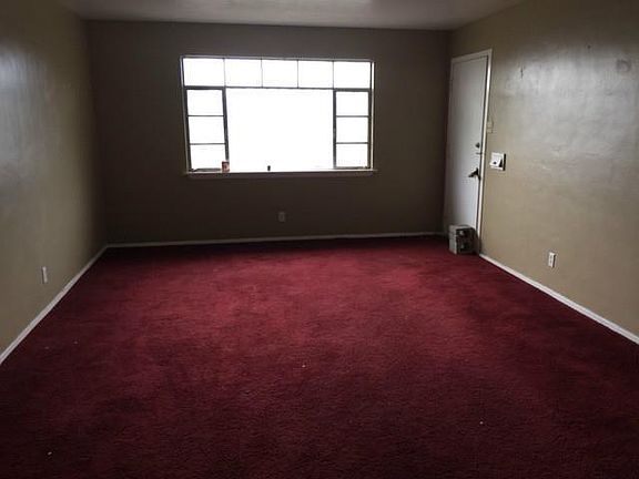 2nd image of 2111 N Campbell St #0