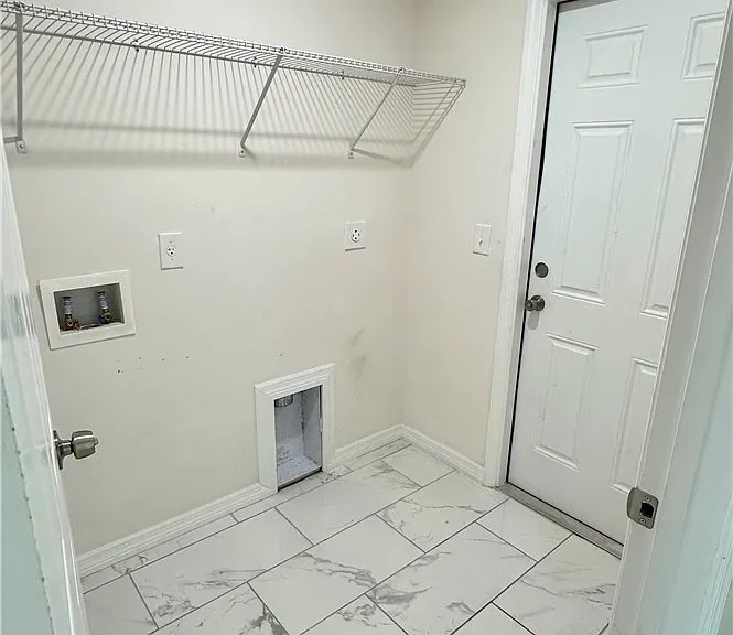 3305 SW 15th Pl — Photo 32