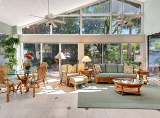 5372 NW 21st Ave, Boca Raton, FL 33496