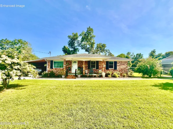 422 W Carter Ave, Blackshear, GA 31516
