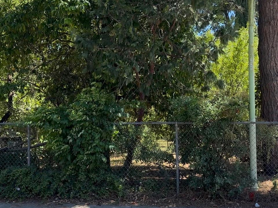 1st image of Valley Brook Ave