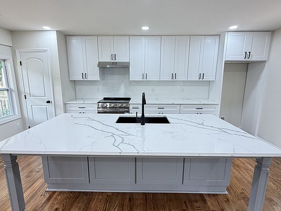 5th image of 3491 Maplehurst Dr