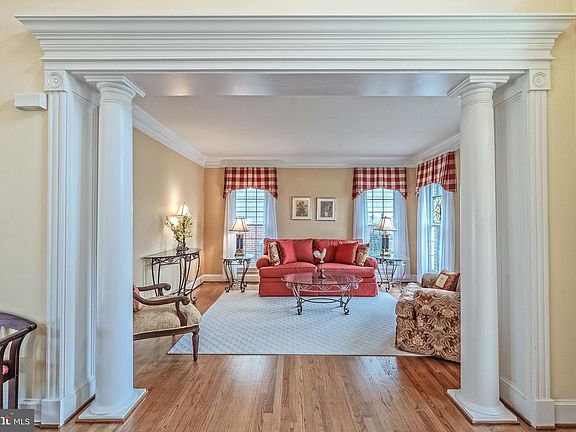 3rd image of 4443 Tuscany Ct