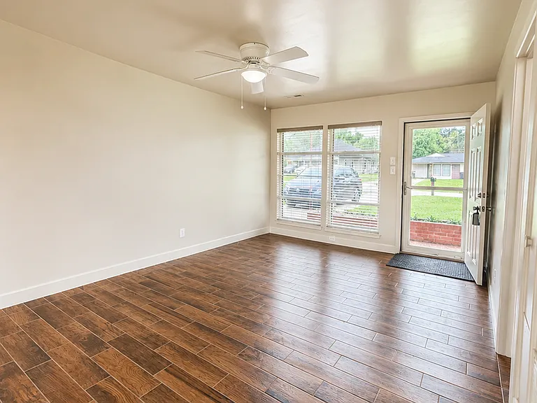 113 Whitney Ave NE — Photo 6