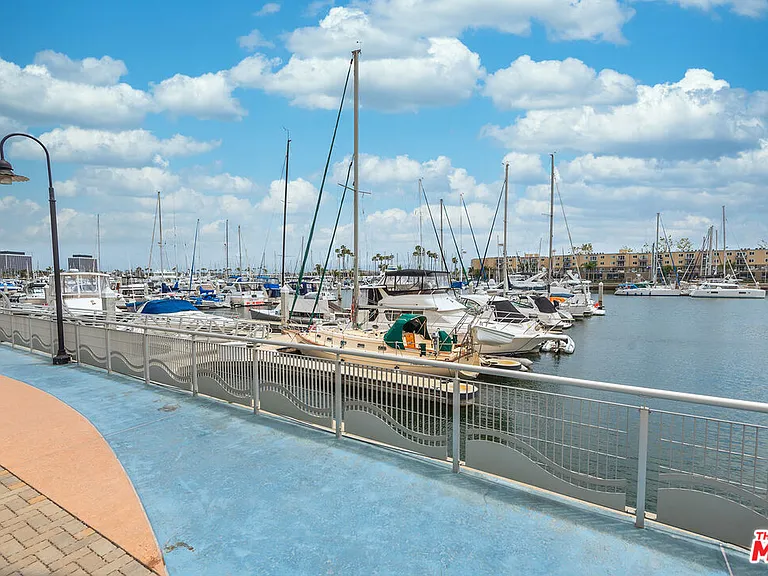4265 Marina City Dr #415 — Photo 41