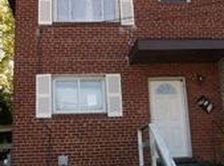 615 Hampton Dr, Oxon Hill, MD 20745