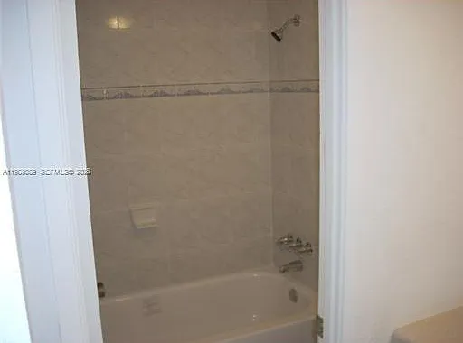 1351 NE Miami Gardens Dr #1723E — Photo 12