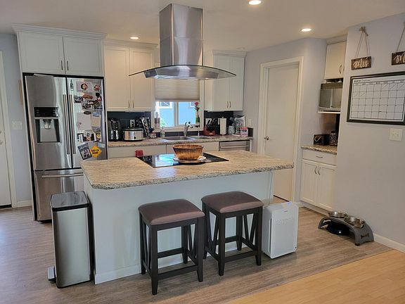 2nd image of 8814 Quinault Dr NE