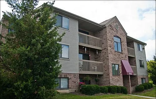 1240 E Garbry Rd — Photo 2