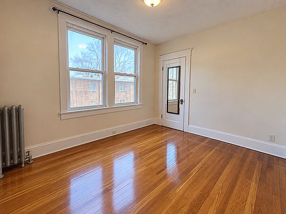 5th image of 15 Scottfield Rd #1010