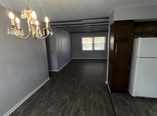 555 N Pearl St #B4, Stockton, IL 61085