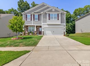 9836 Oak Barrel Ln, Charlotte, NC 28215